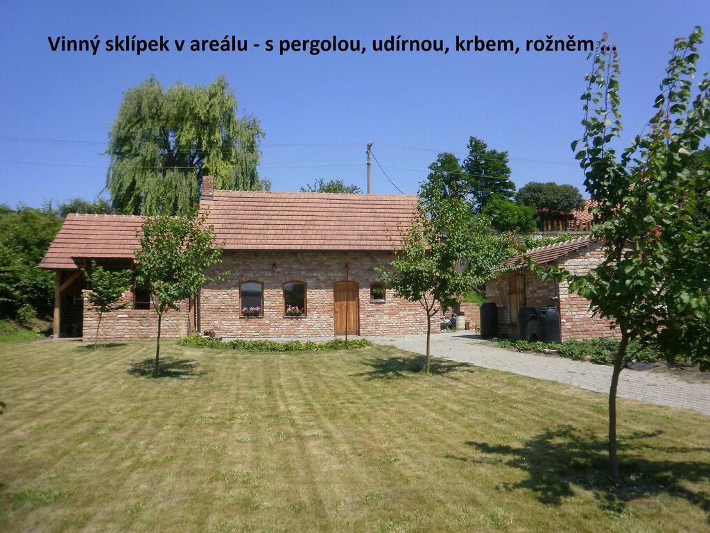 Dj-Penzion Vracov Exteriör bild